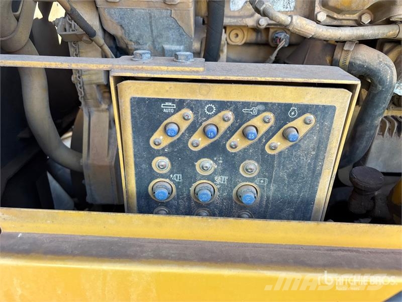 CAT 140M Motor Grader (Inoperable) Gréderek