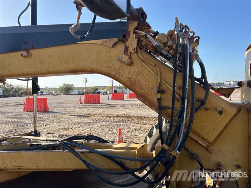 CAT 140M Motor Grader Gréderek