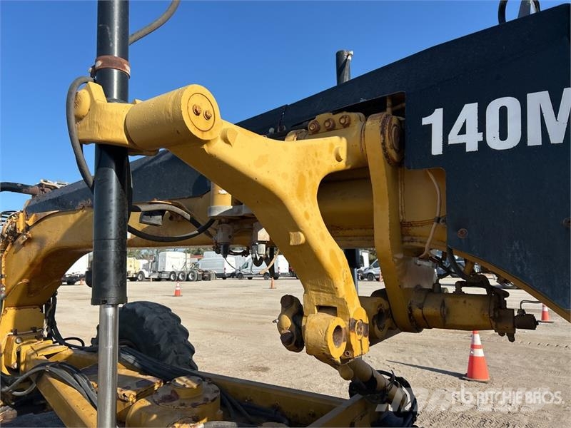 CAT 140M Motor Grader Gréderek
