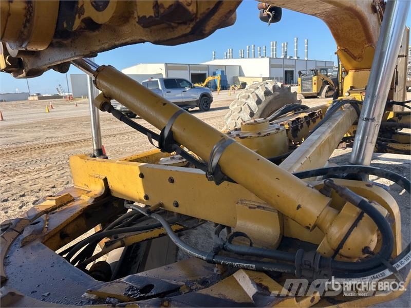 CAT 140M Motor Grader Gréderek