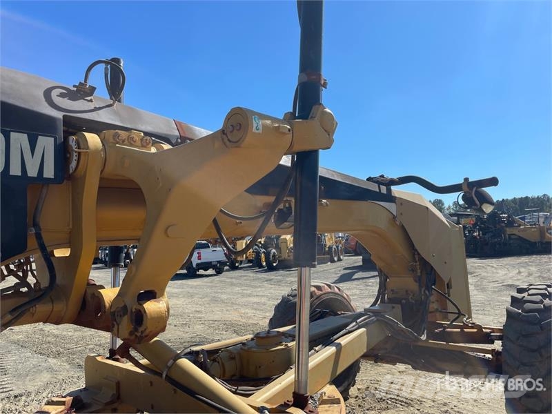 CAT 140M VHP Grejdery