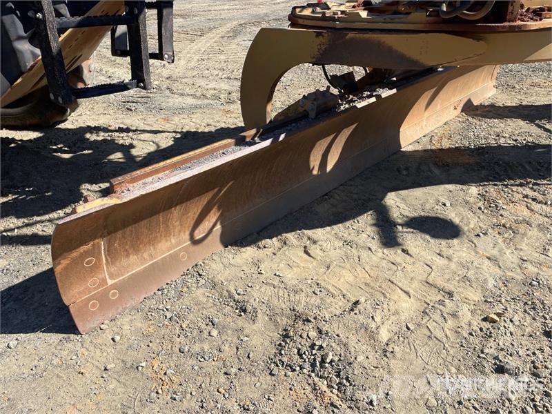 CAT 140M VHP Grejdery