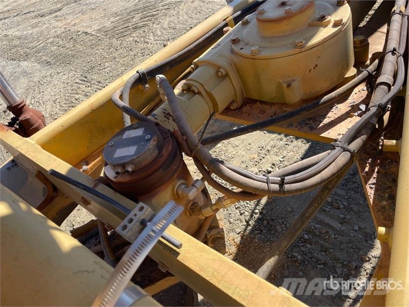 CAT 140M VHP Grejdery