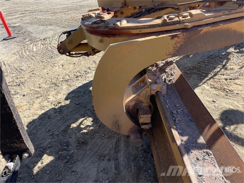 CAT 140M VHP Grejdery