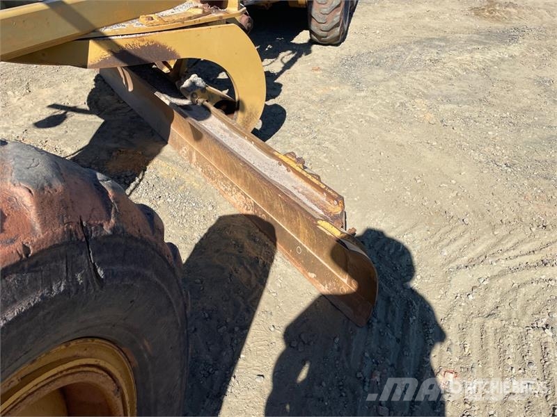 CAT 140M VHP Grejdery