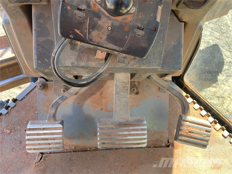 CAT 140M VHP Grejdery