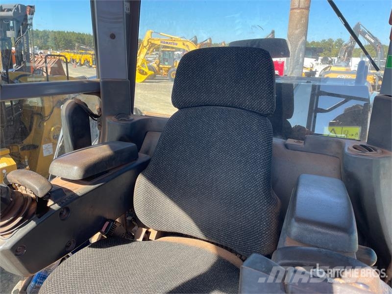 CAT 140M VHP Grejdery