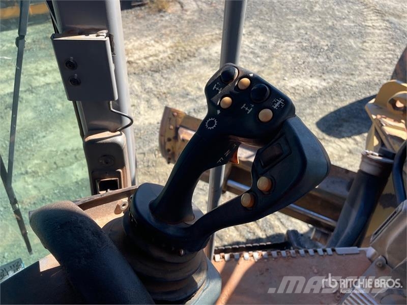 CAT 140M VHP Grejdery