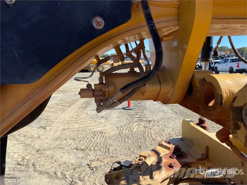 CAT 140M VHP Grejdery
