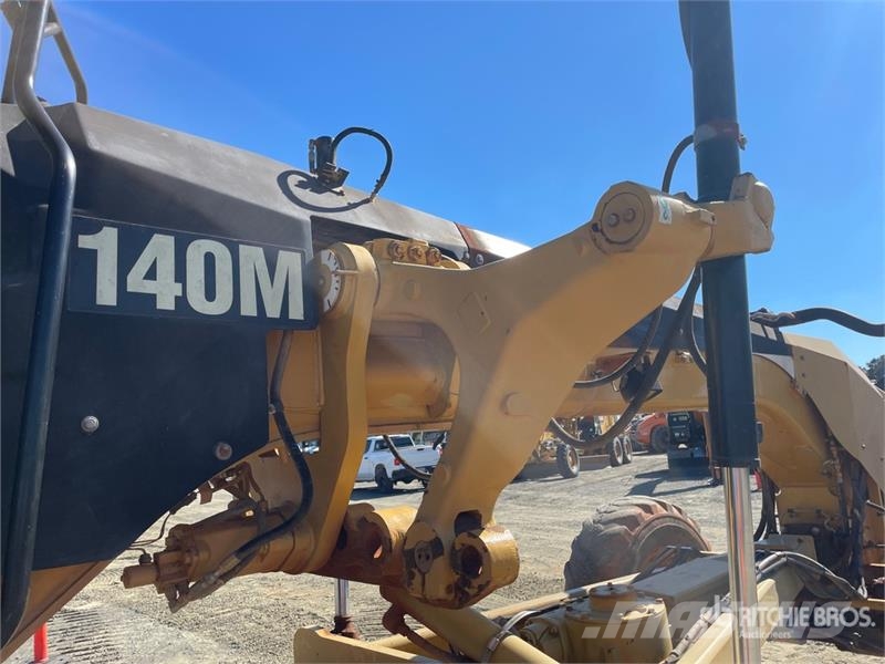 CAT 140M VHP Grejdery