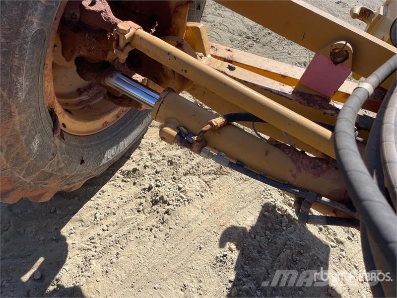 CAT 140M VHP Grejdery