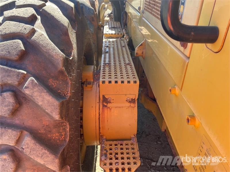 CAT 140M VHP Grejdery