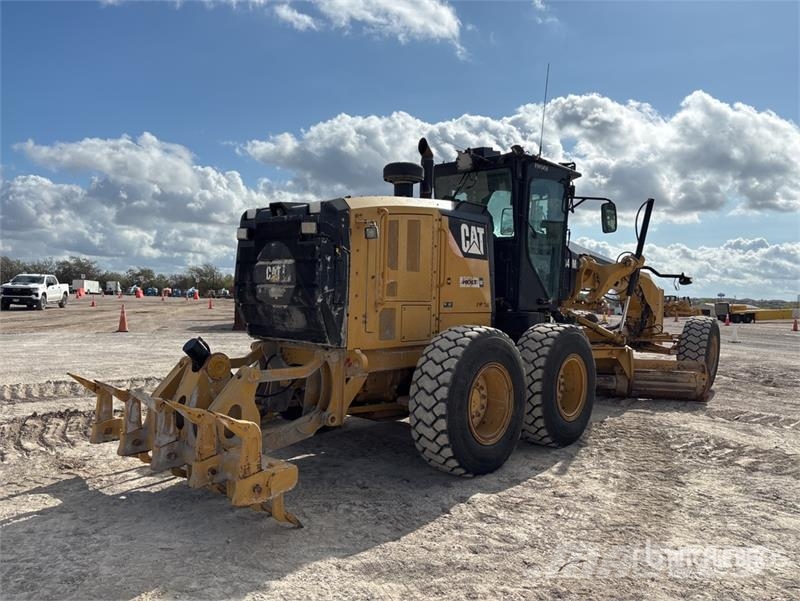 CAT 140M2 Motor Grader معدات تمهيد الطرق