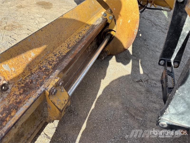 CAT 140M2 Motor Grader معدات تمهيد الطرق