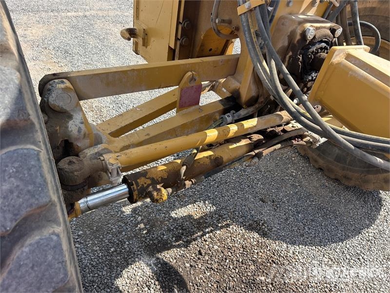 CAT 140M2 VHP Vejhøvle / Gradere