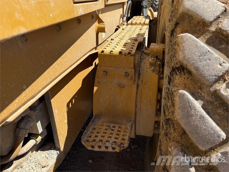 CAT 140M2AWD AWD Motor Grader Grederji