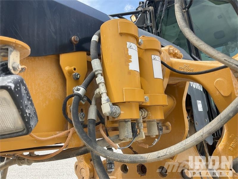 CAT 140M3 Motor Grader Väghyvlar