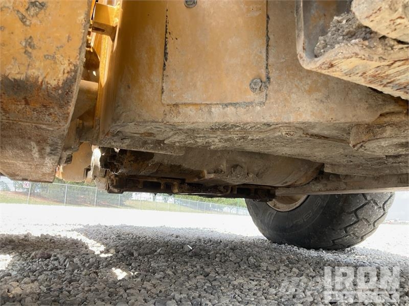 CAT 140M3 Motor Grader Väghyvlar