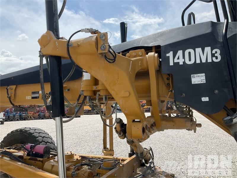 CAT 140M3 Motor Grader Väghyvlar