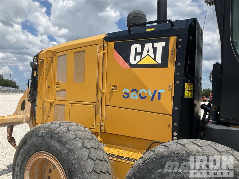 CAT 140M3 Motor Grader Väghyvlar