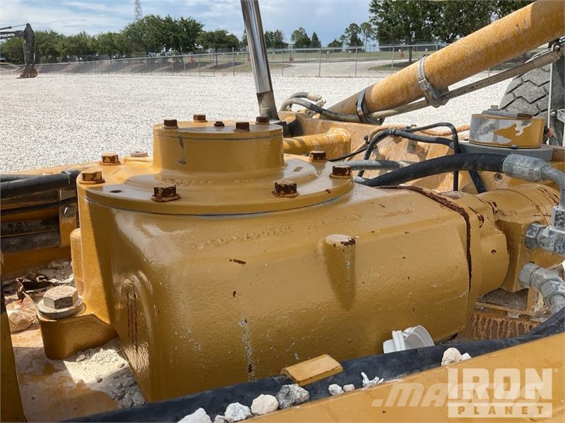 CAT 140M3 Motor Grader Väghyvlar