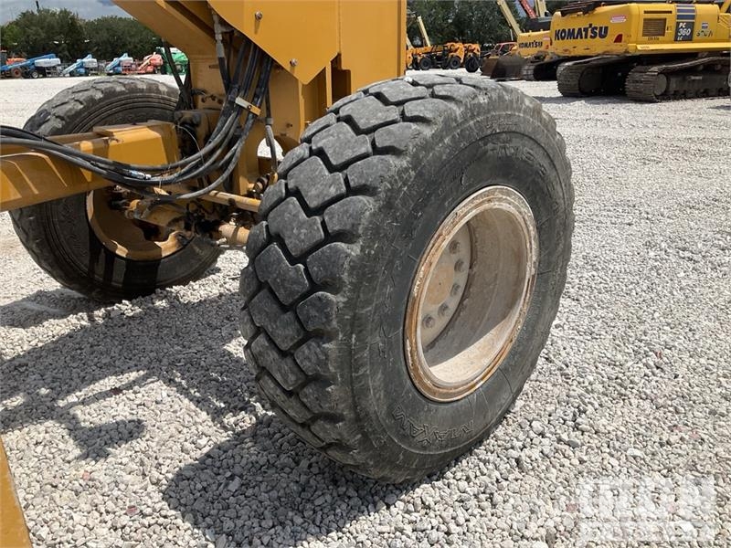 CAT 140M3 Motor Grader Väghyvlar