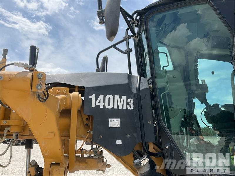 CAT 140M3 Motor Grader Väghyvlar