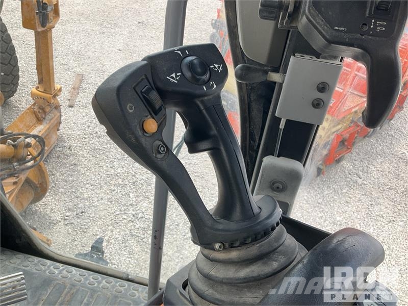 CAT 140M3 Motor Grader Väghyvlar