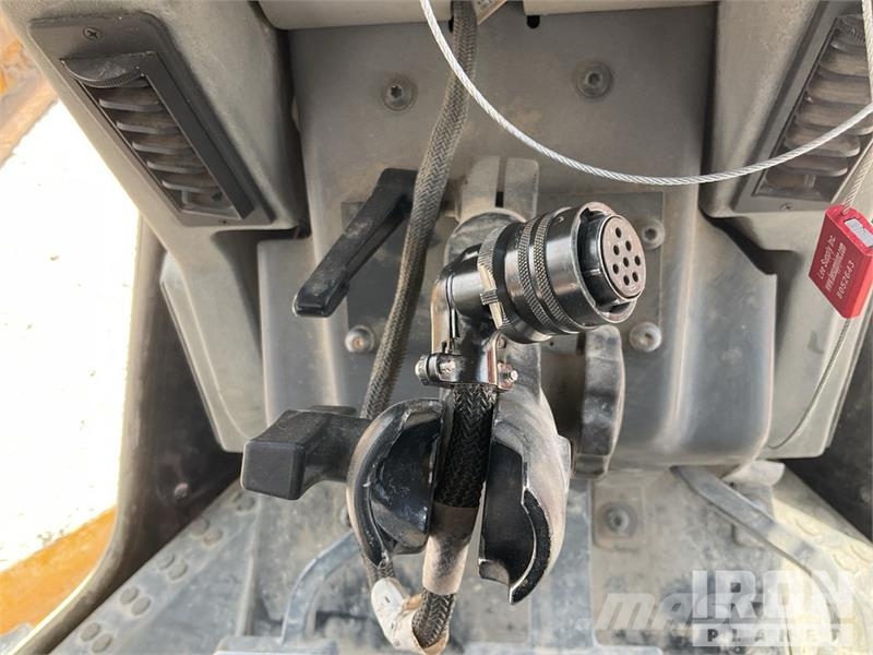 CAT 140M3 Motor Grader Väghyvlar