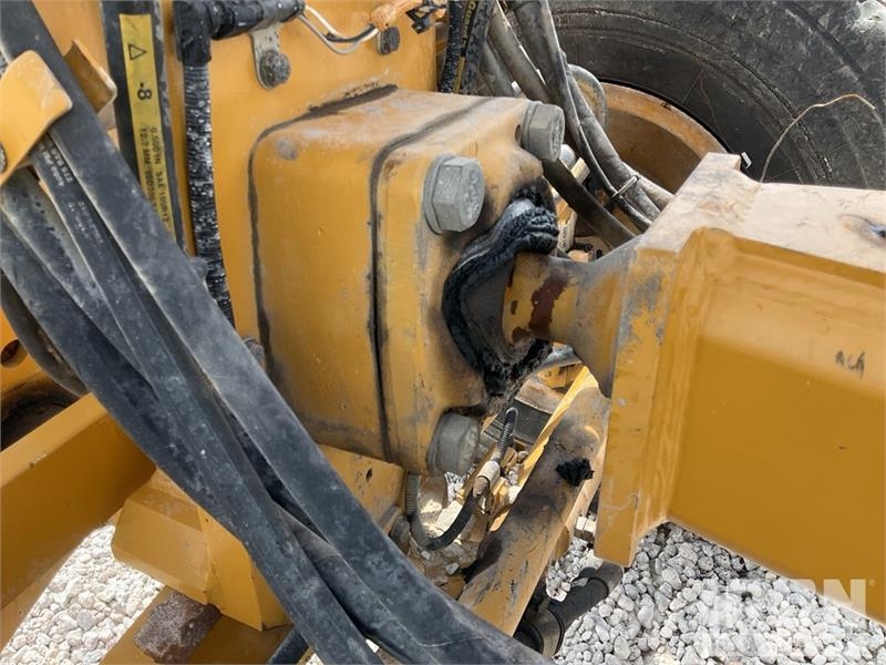 CAT 140M3 Motor Grader Väghyvlar