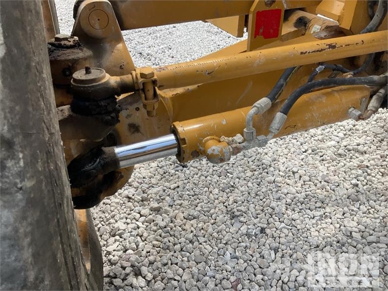 CAT 140M3 Motor Grader Väghyvlar