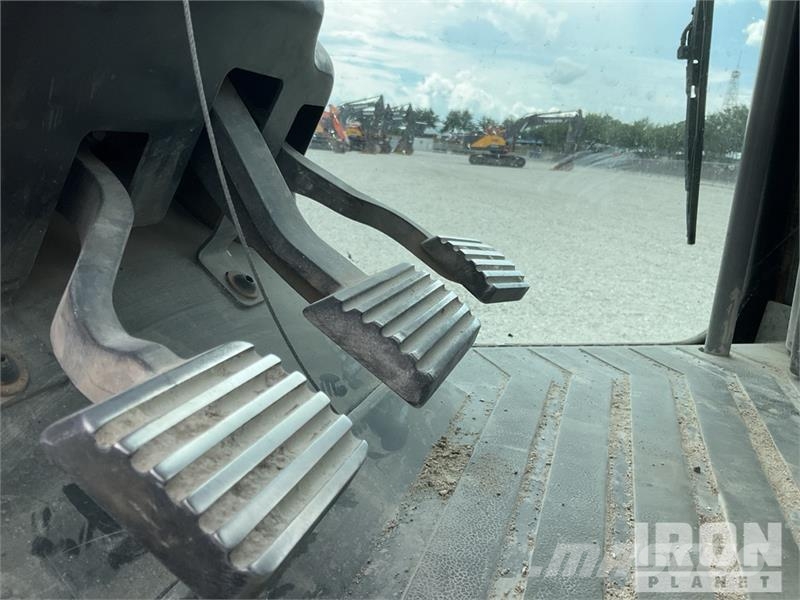 CAT 150 AWD Motor Grader Väghyvlar