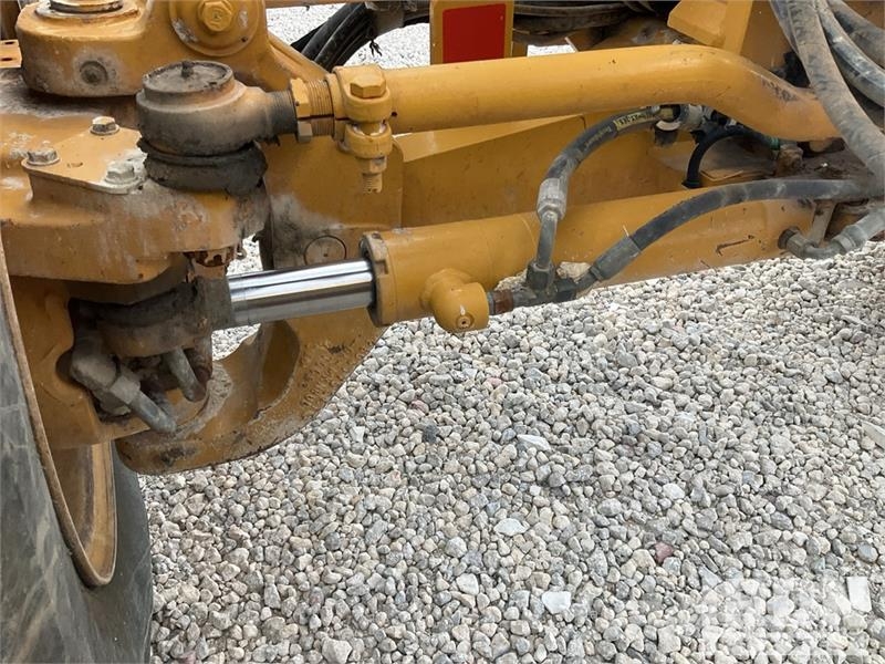 CAT 150 AWD Motor Grader Väghyvlar