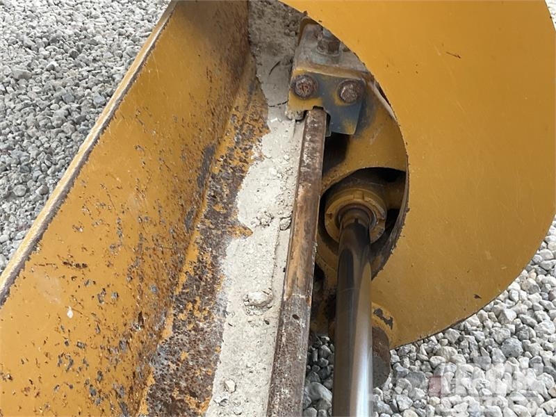 CAT 150 AWD Motor Grader Väghyvlar