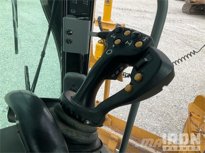 CAT 150 AWD Motor Grader Väghyvlar