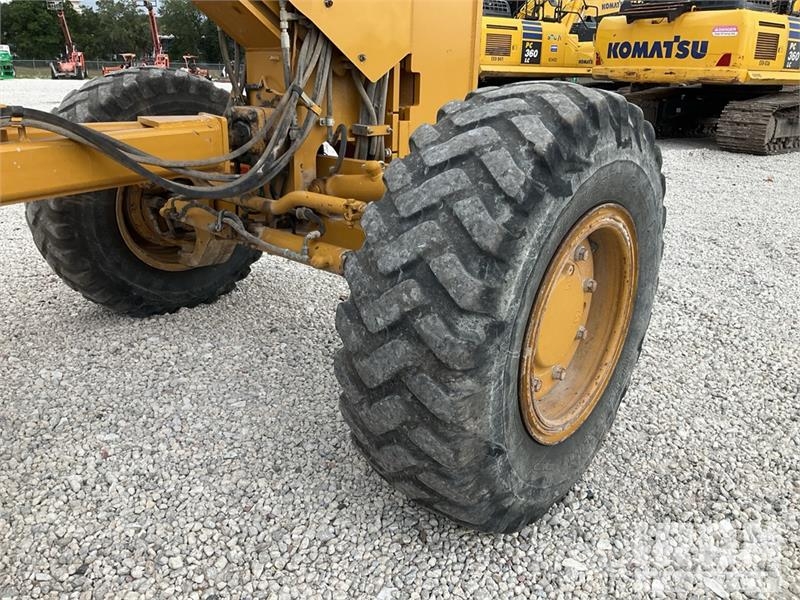 CAT 150 AWD Motor Grader Väghyvlar