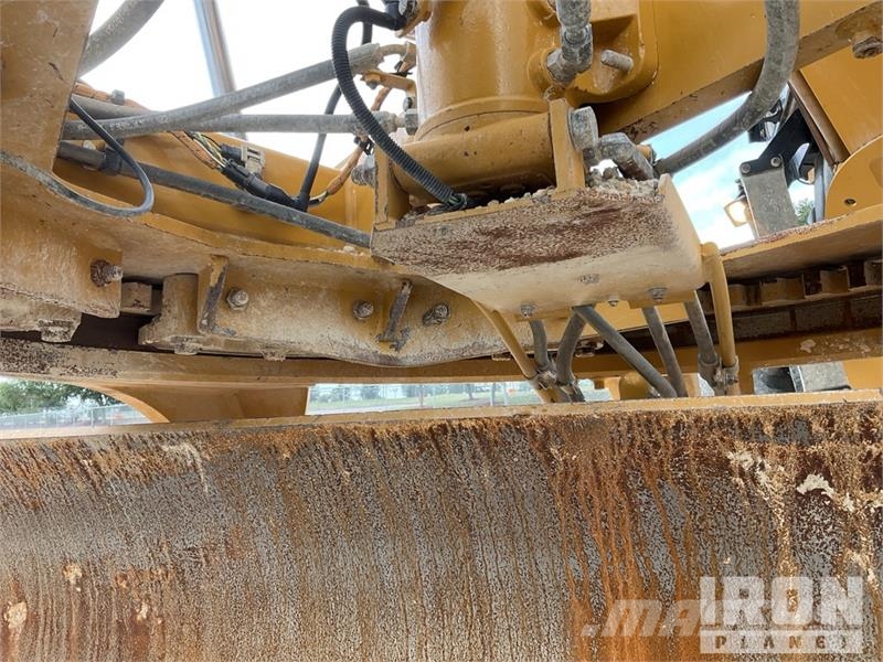 CAT 150 AWD Motor Grader Väghyvlar