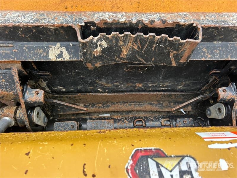 CAT 226D3 Two-Speed Skid Steer Loader Skid steer mini nakladalci