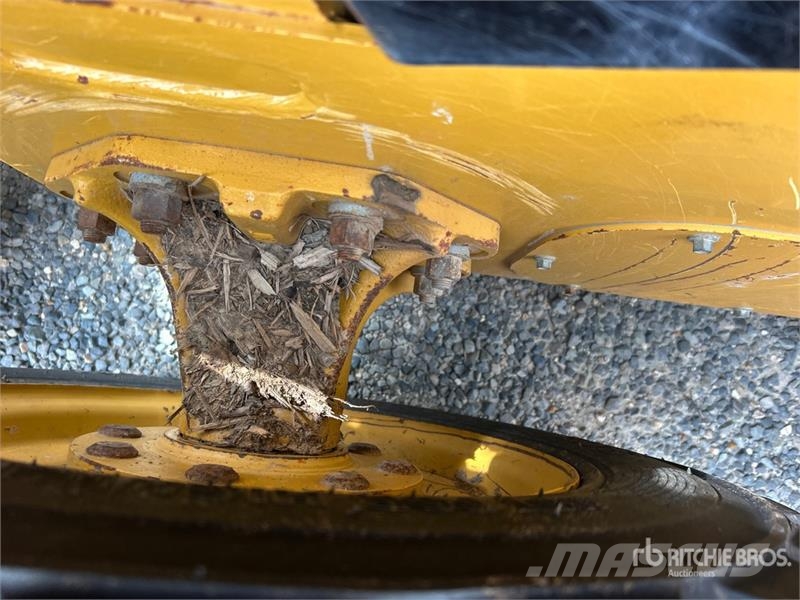 CAT 226D3 Two-Speed Skid Steer Loader Skid steer mini nakladalci
