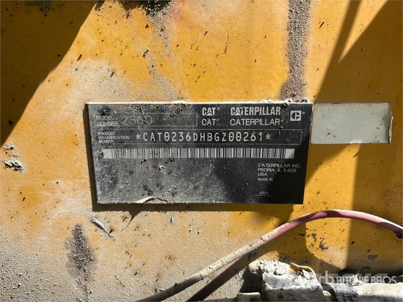 CAT 236D Lietoti riteņu kompaktiekrāvēji