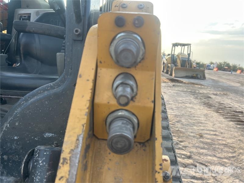 CAT 239D3 Φορτωτάκια