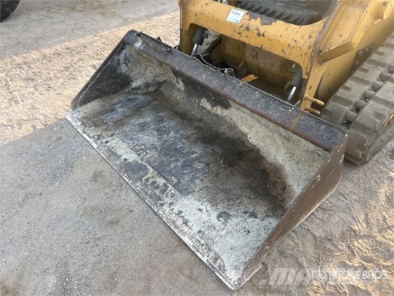 CAT 239D3 Φορτωτάκια