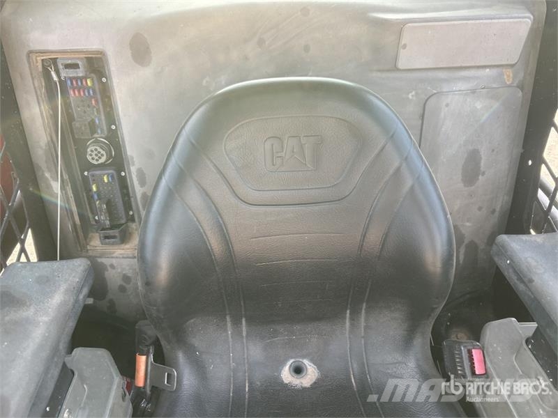 CAT 239D3 Φορτωτάκια