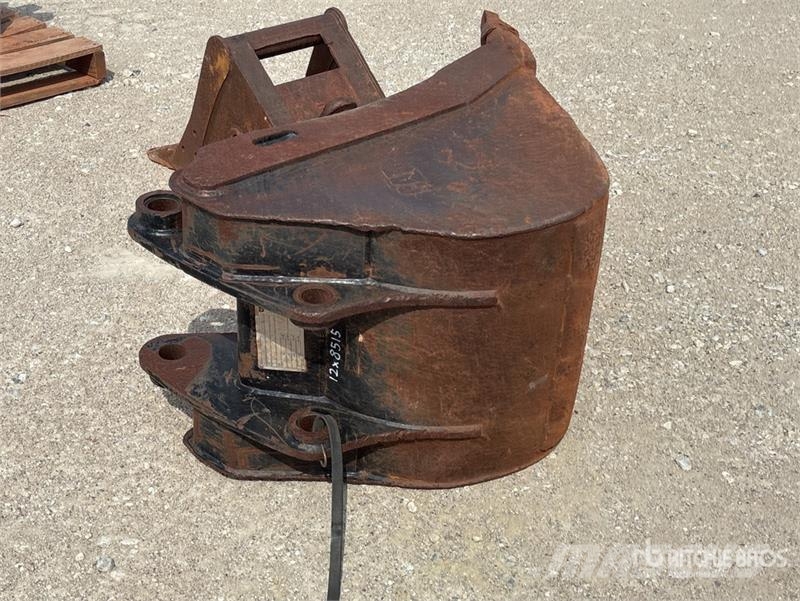 CAT 24 in Digging Excavator Bucket Baldes