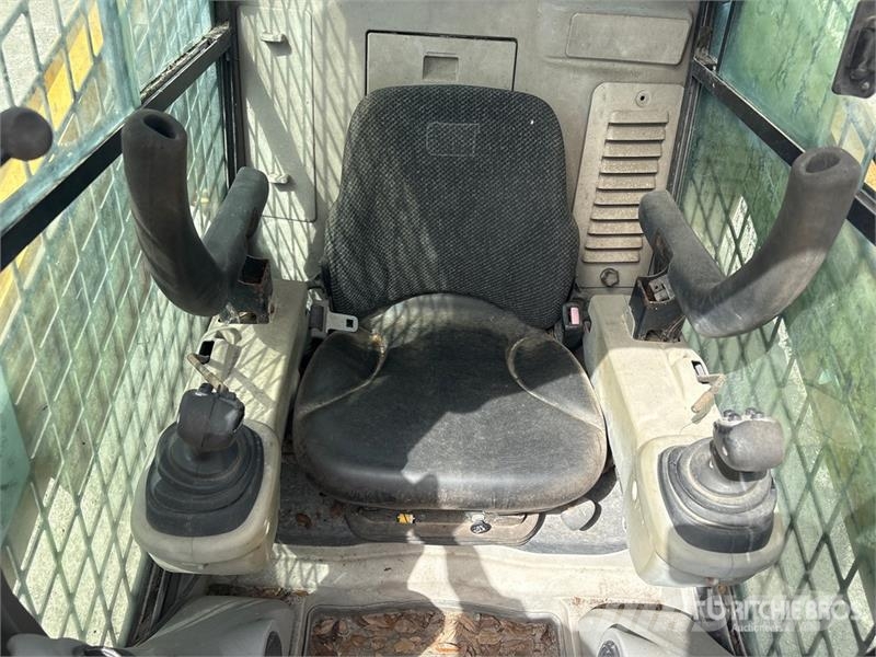 CAT 246C Chargeuse compacte