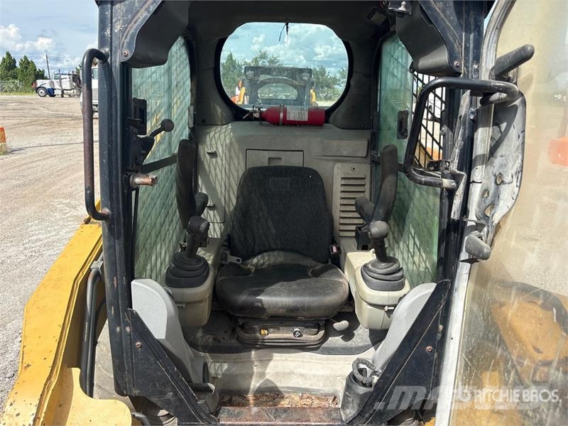CAT 246C Chargeuse compacte