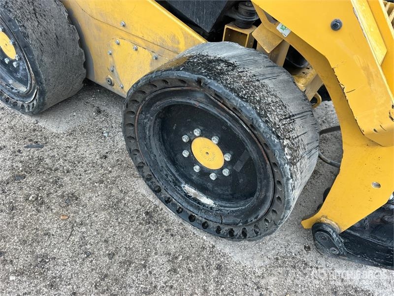 CAT 246D3 Two-Speed Skid Steer Loader Minicargadoras