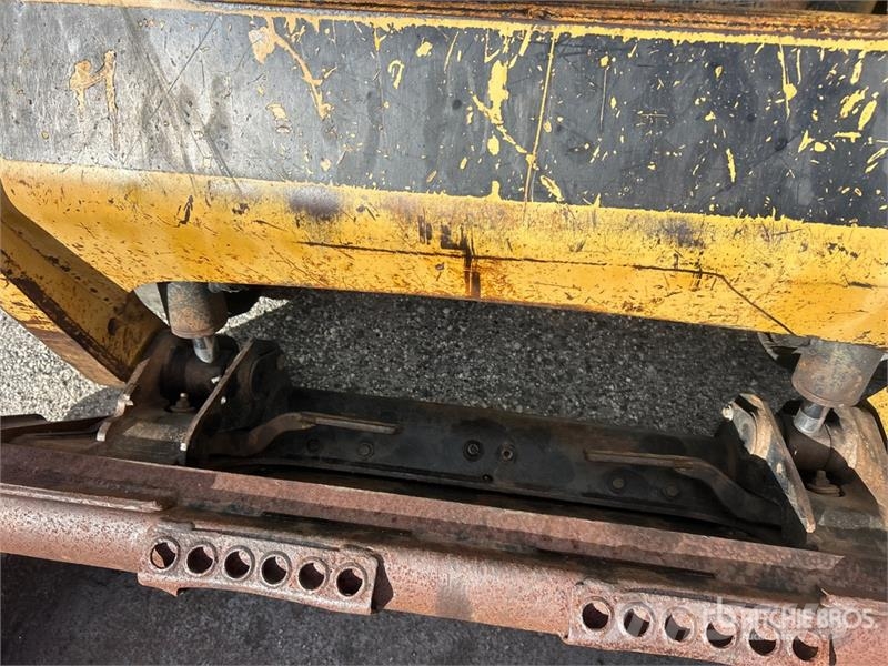 CAT 247B Kompaktrakodók