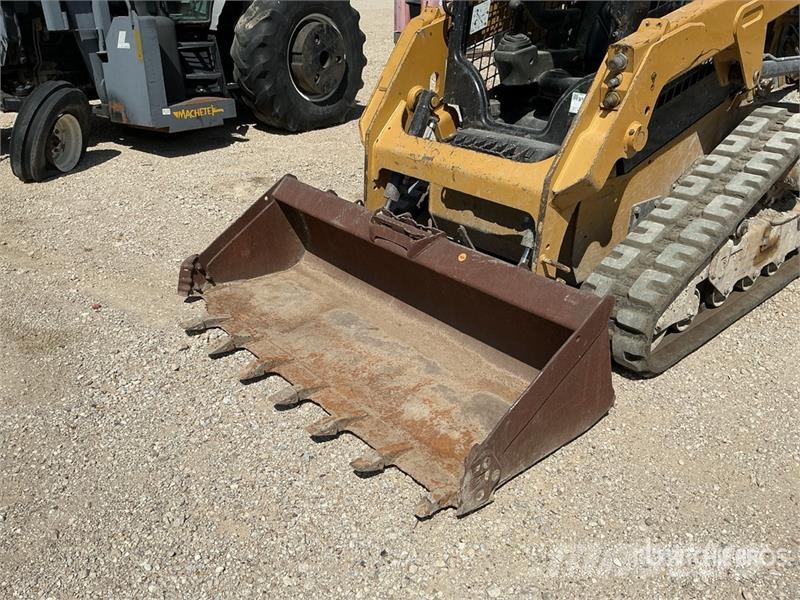 CAT 249D Skid steer mini nakladalci