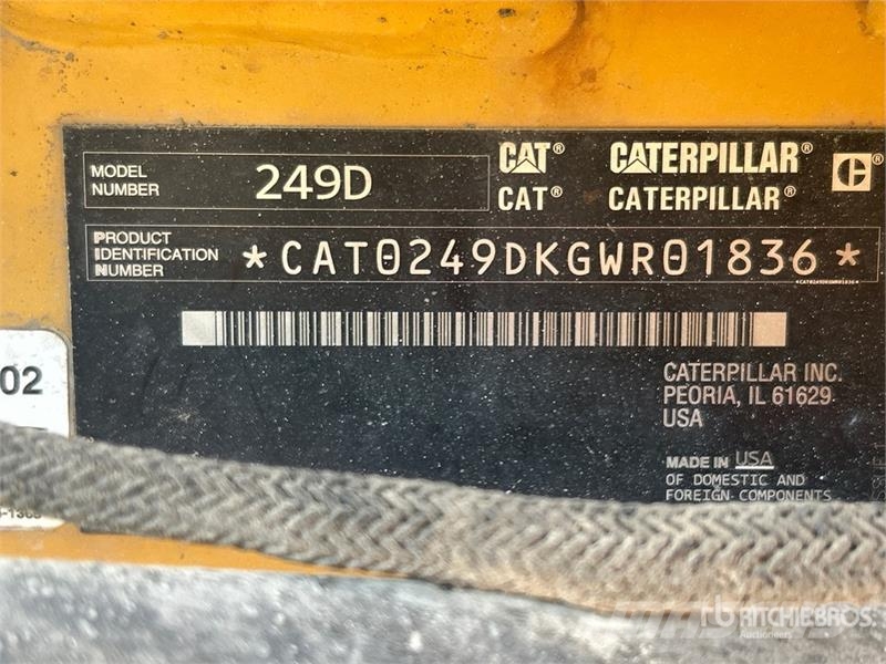 CAT 249D لوادر انزلاقية التوجيه